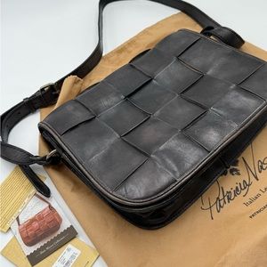 Beautiful Patricia Nash Vitelli in “worn” dark grey weave in Italian leather.